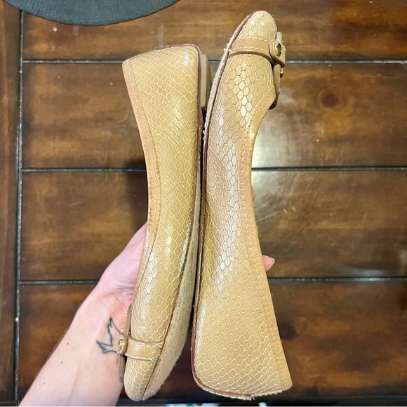 Tory Burch Women's SnakePrint Tan Flats - Picture 5 of 8